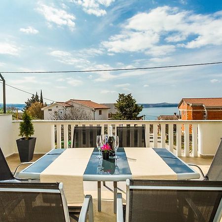 Apartmani Bregovec Maslenica Esterno foto