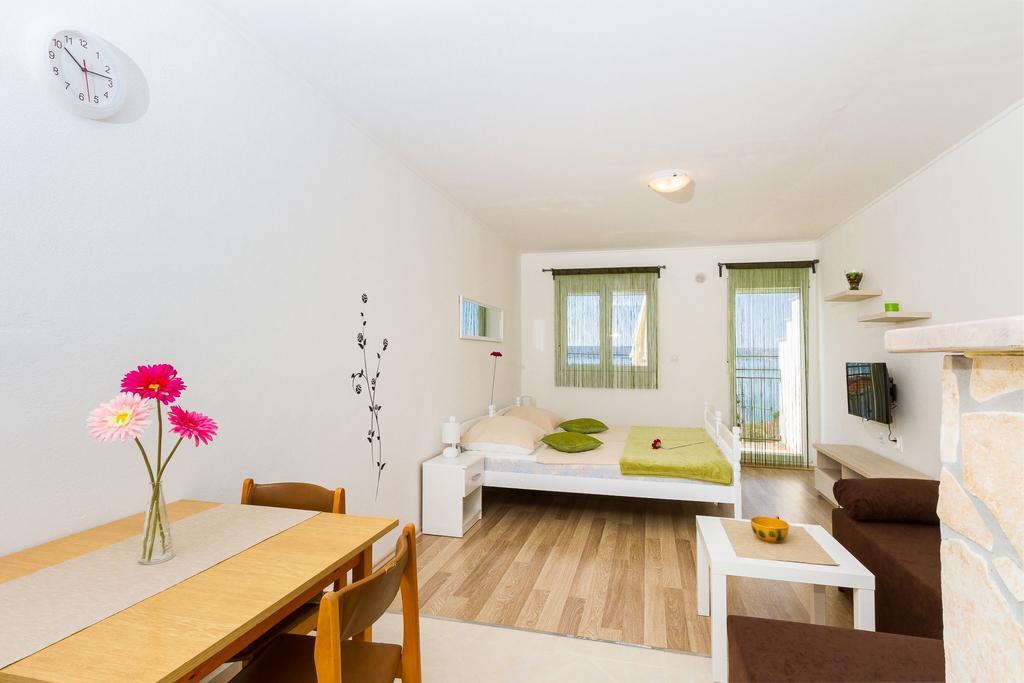 Apartmani Bregovec Maslenica Esterno foto