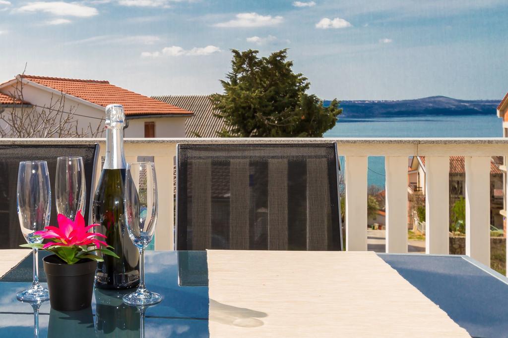 Apartmani Bregovec Maslenica Esterno foto
